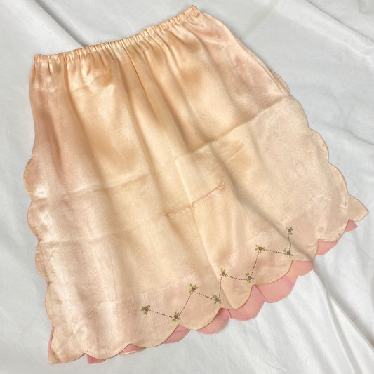 Vintage 1920's Tap Pants | Pale Peach Silk with Pink Chiffon Trim & Purple Embroidered Flowers | Size S