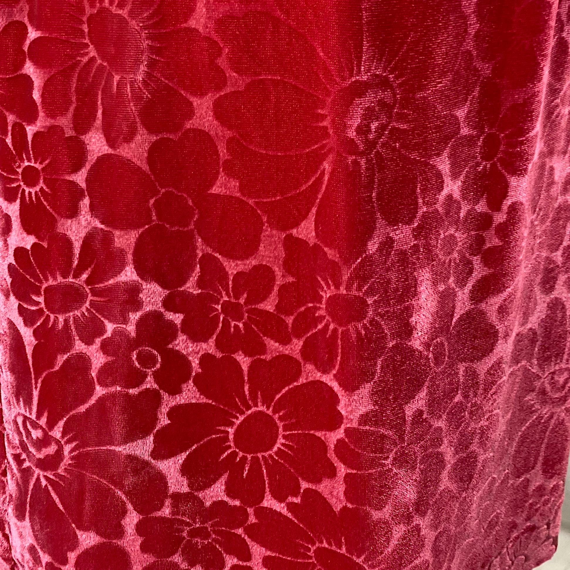 Vintage 1960's Wiggle Dress | Bold Magenta Floral Devore Velvet with Frog Buttons | Size XS