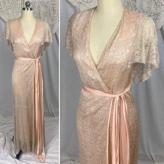 Vintage 1930's Dressing Gown Bridal Robe | Pale Bronze Floral Chantilly Lace with Rose Pink Silk Charmeuse Lining | Size XS Victorian