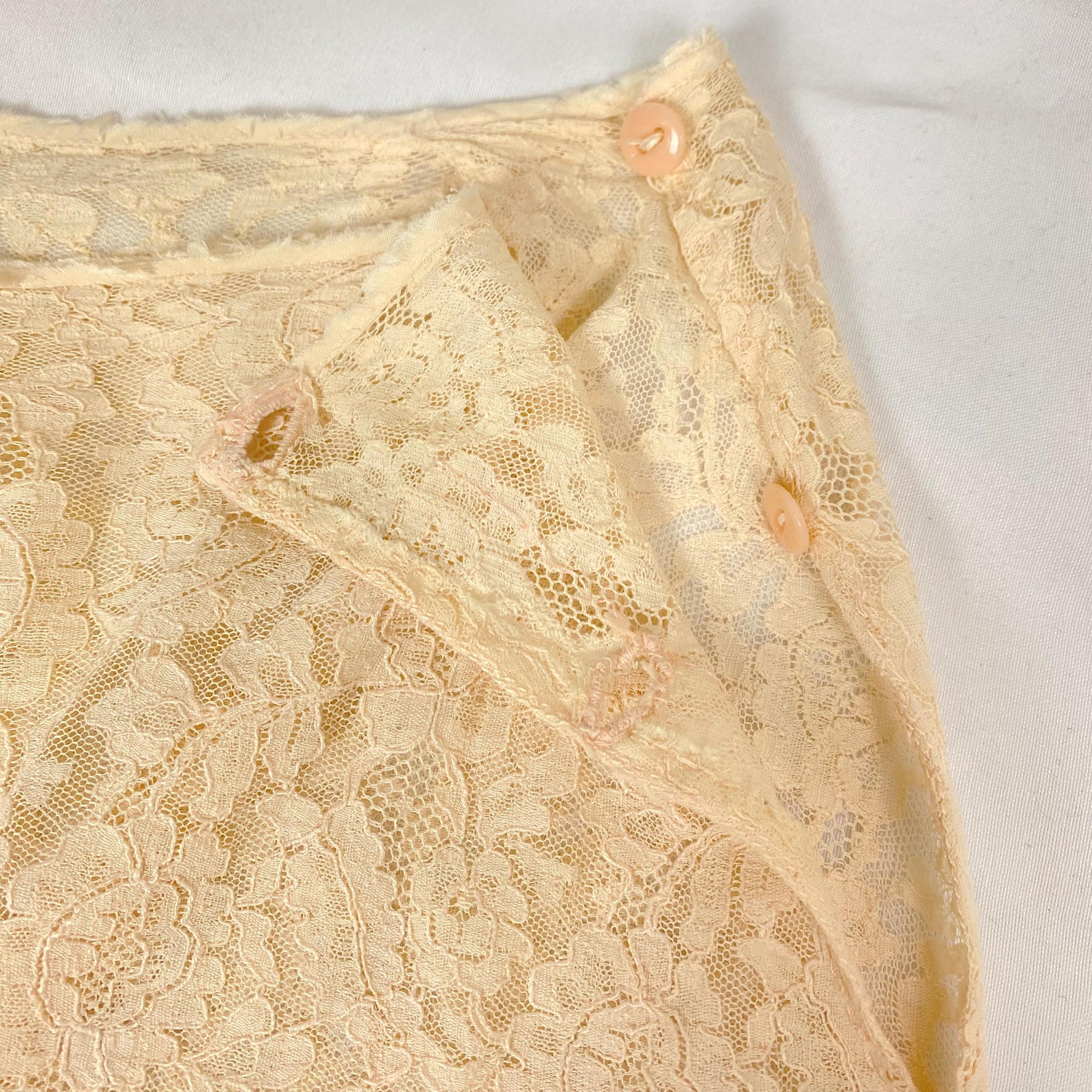 Vintage 1920's - 1930's Bralette & Tap Pants Lingerie Set | Pastel Peach Floral Cotton Lace with Silk Ribbon Straps | Size S | Wonder Maid