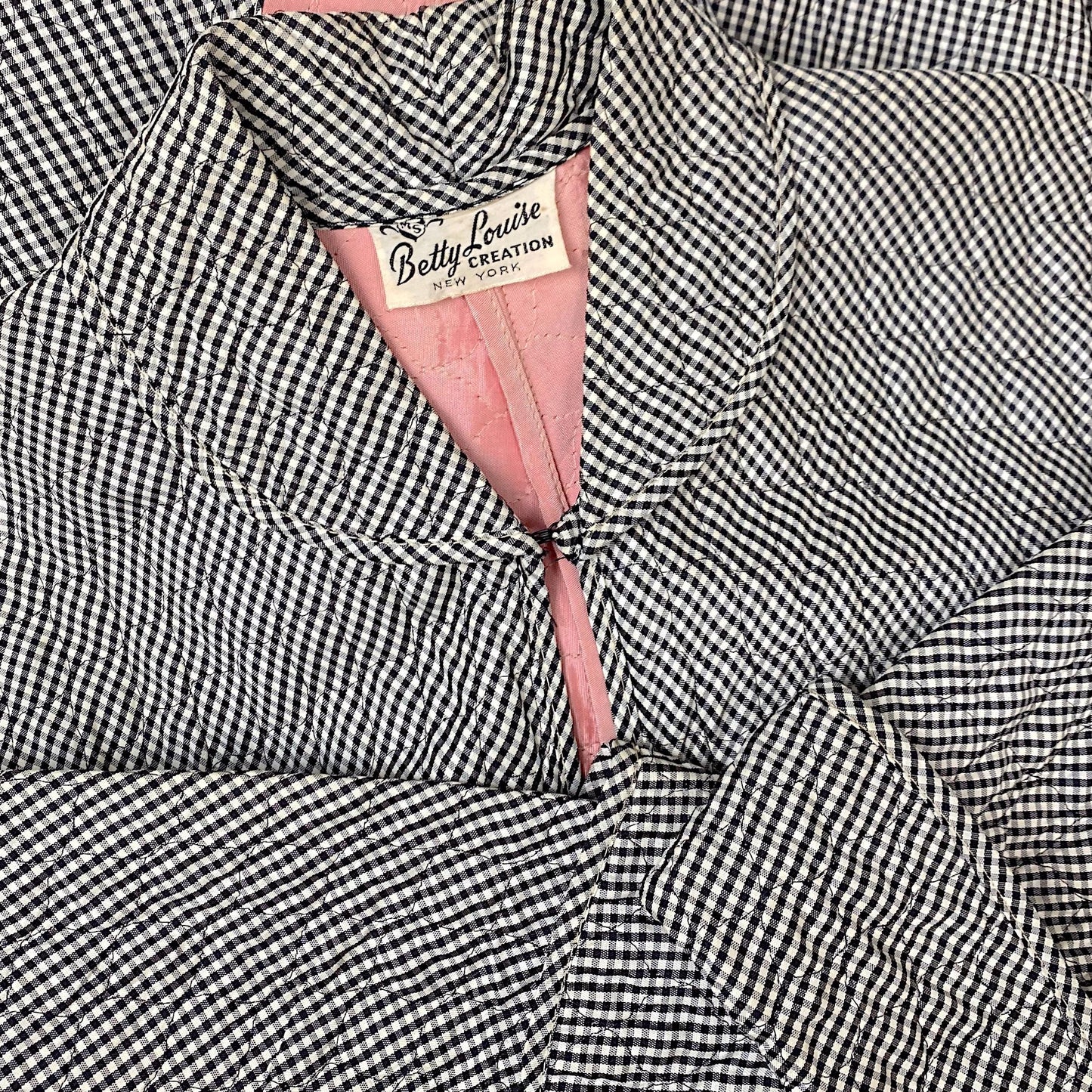 Vintage 1950's Hostess Dress | Quilted Black & White Houndstooth Rayon Taffeta with Pink Lining | Size M, LG | Betty Louise Creations