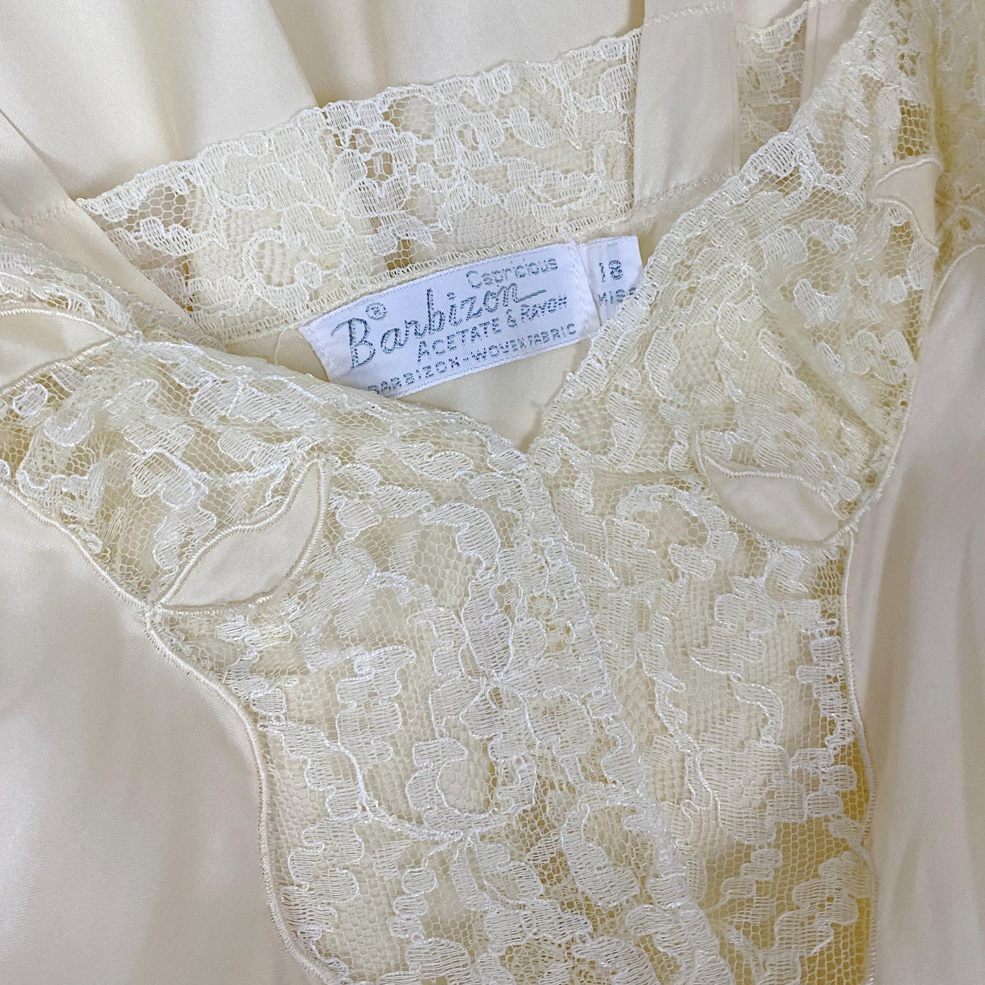 Vintage 1940's - 1950's Nightgown | Pale Yellow Rayon Satin with Acetate Lace | Size S, M | Barbizon Capricious