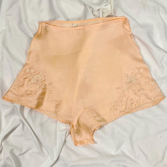 Vintage 1930's Tap Pants | Peachy Pink Silk with Satin Appliques & Scalloped Hem | Size XS