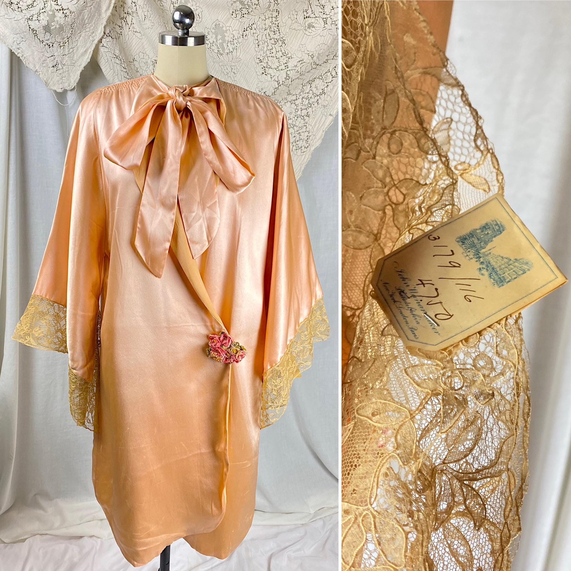 Vintage 1920's Dressing Gown Robe | Pale Rose Pink Silk & Wide Lace Edged Sleeves | Size S, M | John Wanamaker - New with Tags