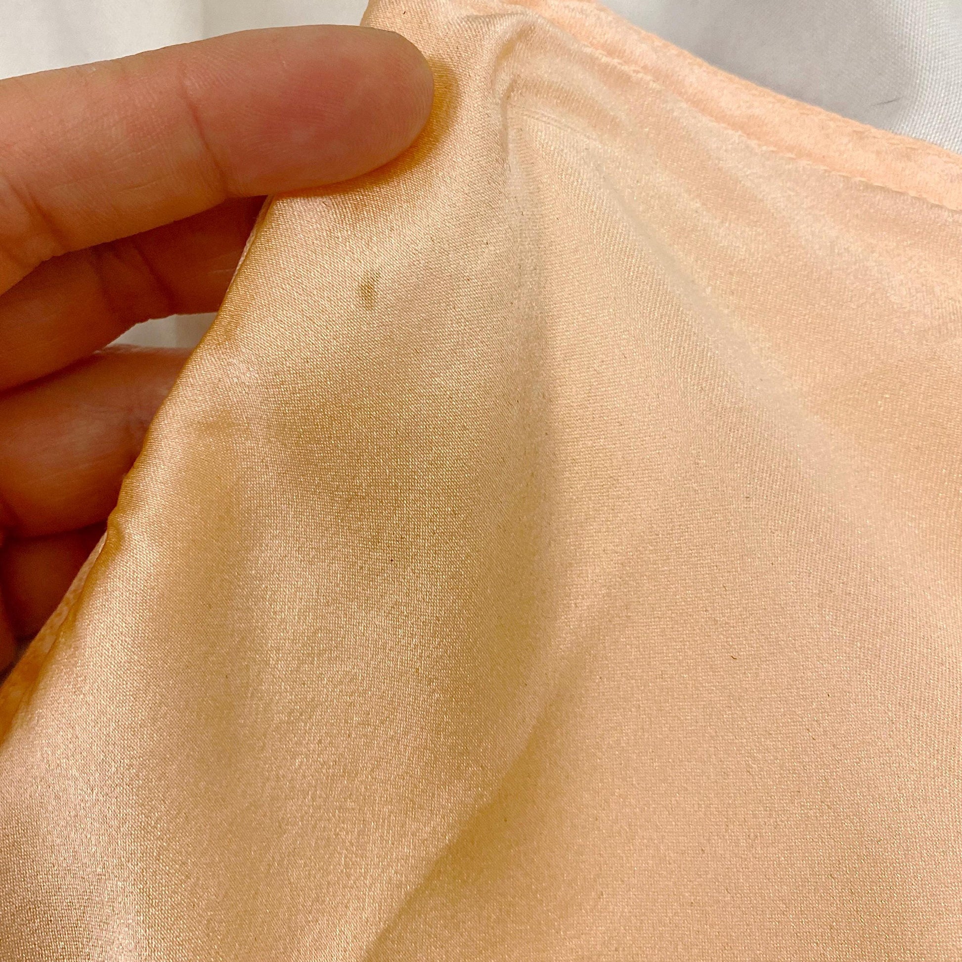 Vintage 1930's Tap Pants | Peachy Pink Silk with Satin Appliques & Scalloped Hem | Size XS