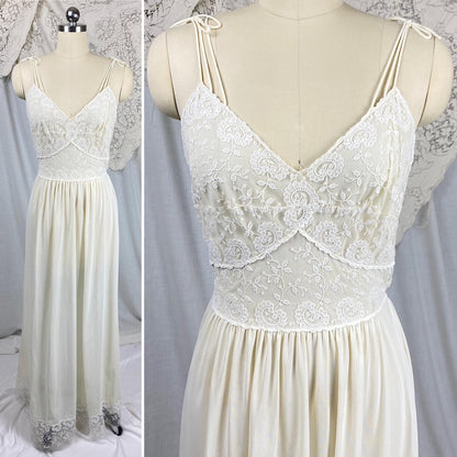 Vintage 1950's - 1960's Nightgown & Peignoir Set | Buttercream White Nylon with Floral Embroidery | Size S, M | By Carter's