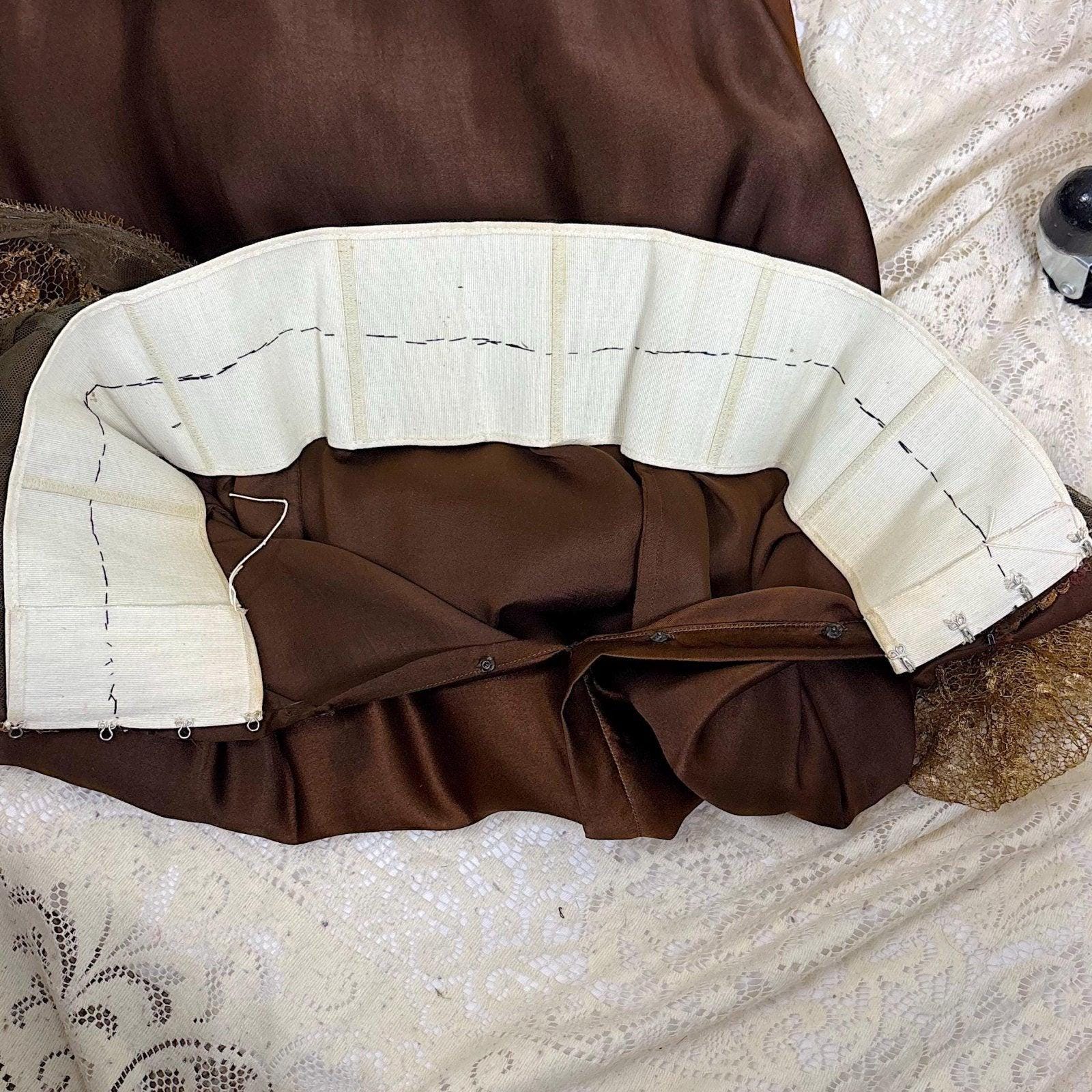 1910's Edwardian Evening Gown - Rich Mocha Brown Silk with Gold Metallic Lace & Velvet Flowers - Size XS - Daggers & Dames