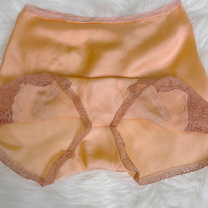 Vintage 1930's Warm Peach Silk Satin Bralette & Tap Pants Lingerie Set - Size S, M - Daggers & Dames