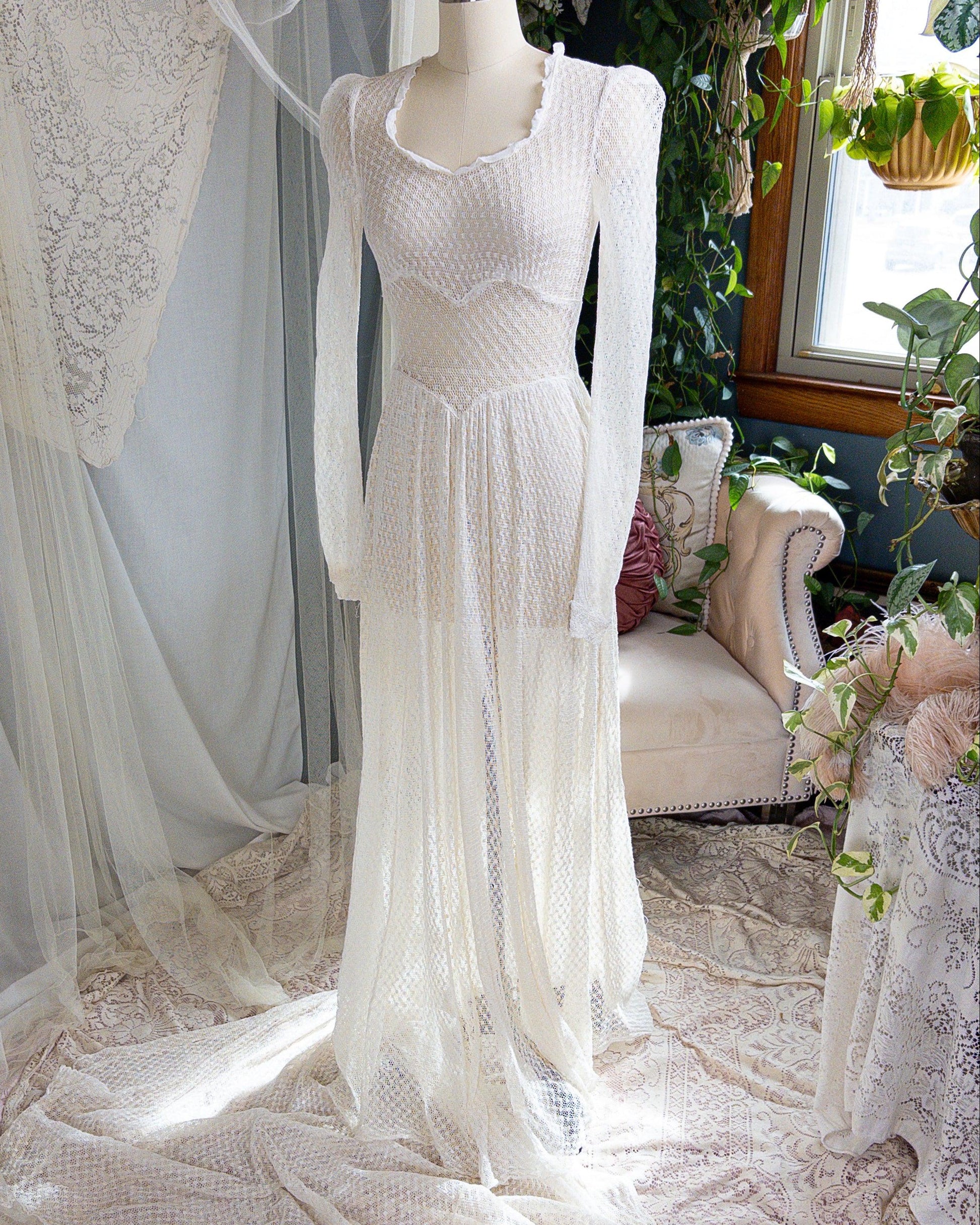 1930's - 1940's Wedding Dress - Long Sleeved Ivory Cotton Crochet with Satin Buttons | XS, Small