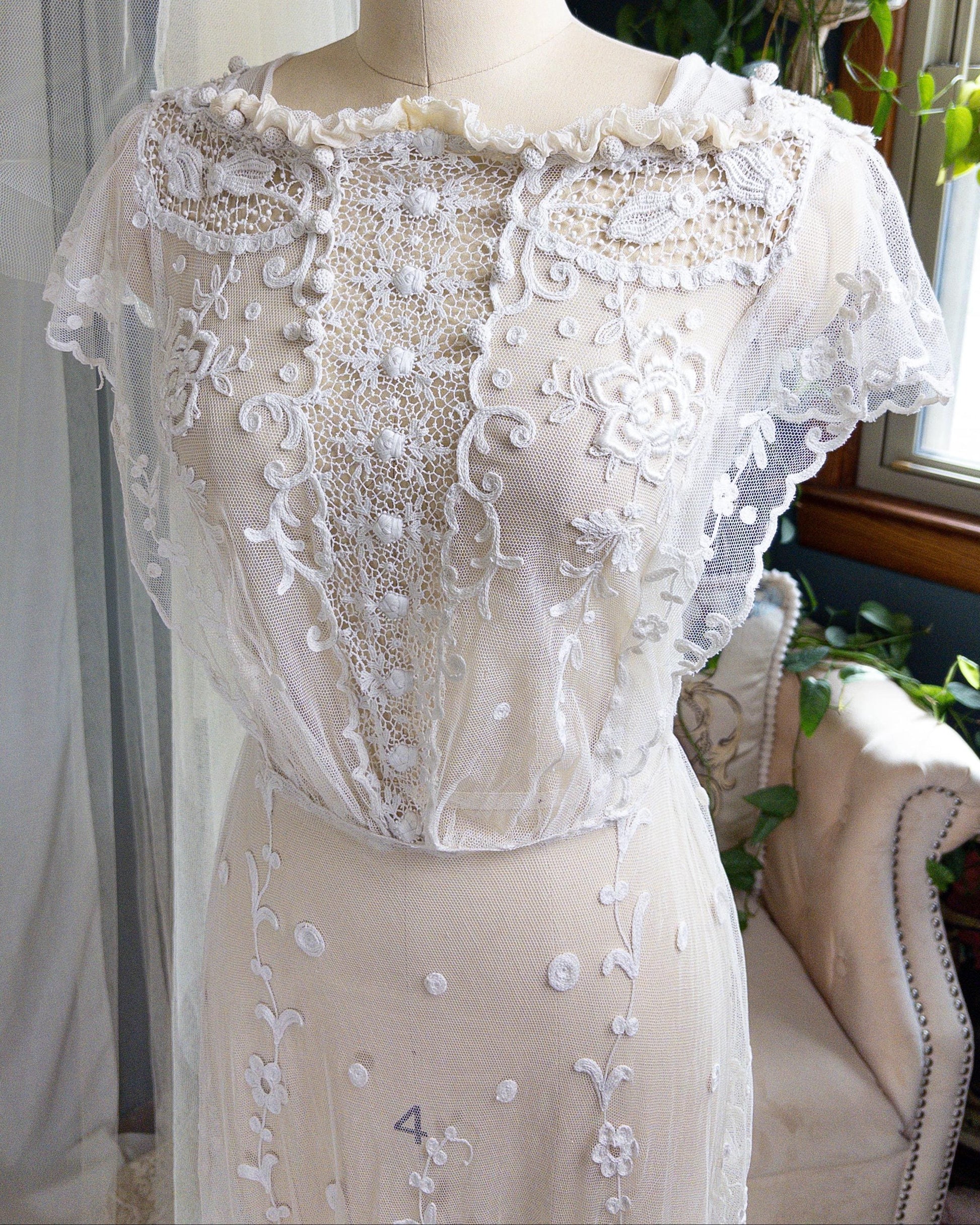 1910s Edwardian Wedding Dress - White Cotton Mixed Lace with Floral Embroidery | Small, Medium