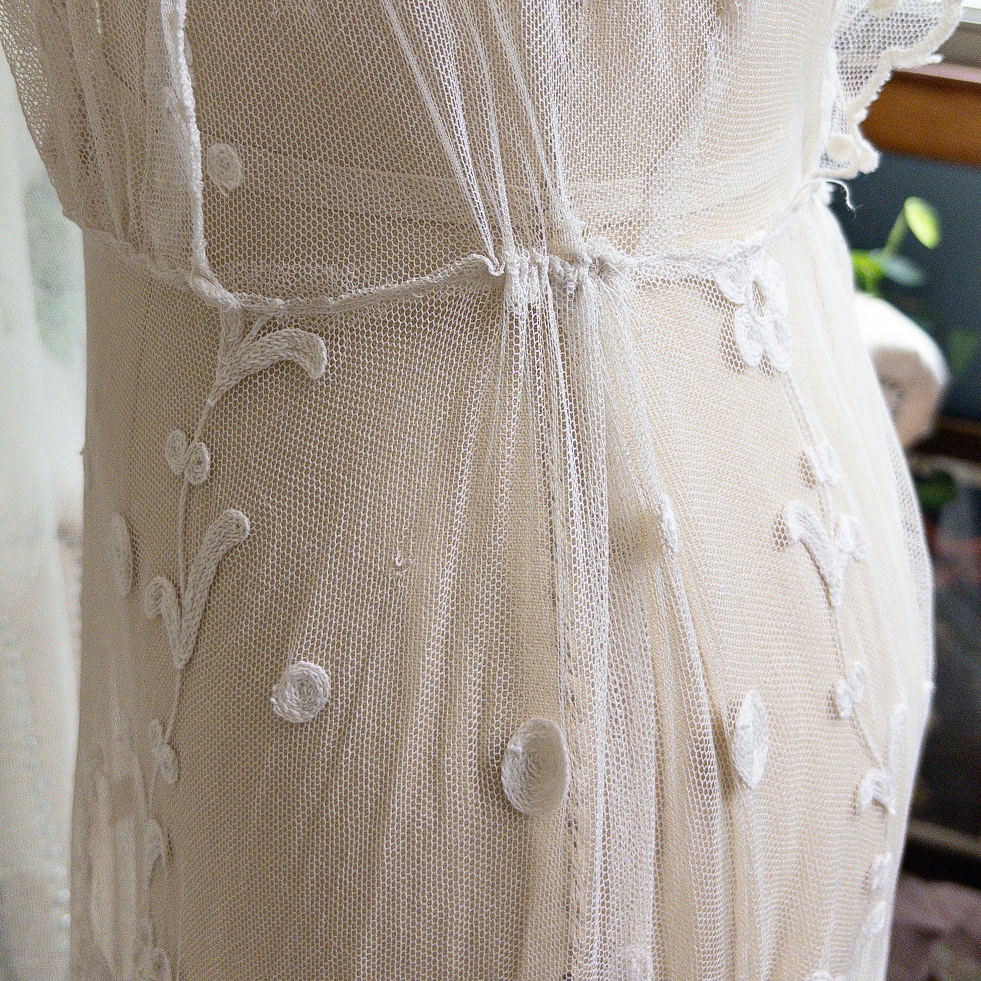 1910s Edwardian Wedding Dress - White Cotton Mixed Lace with Floral Embroidery | Small, Medium