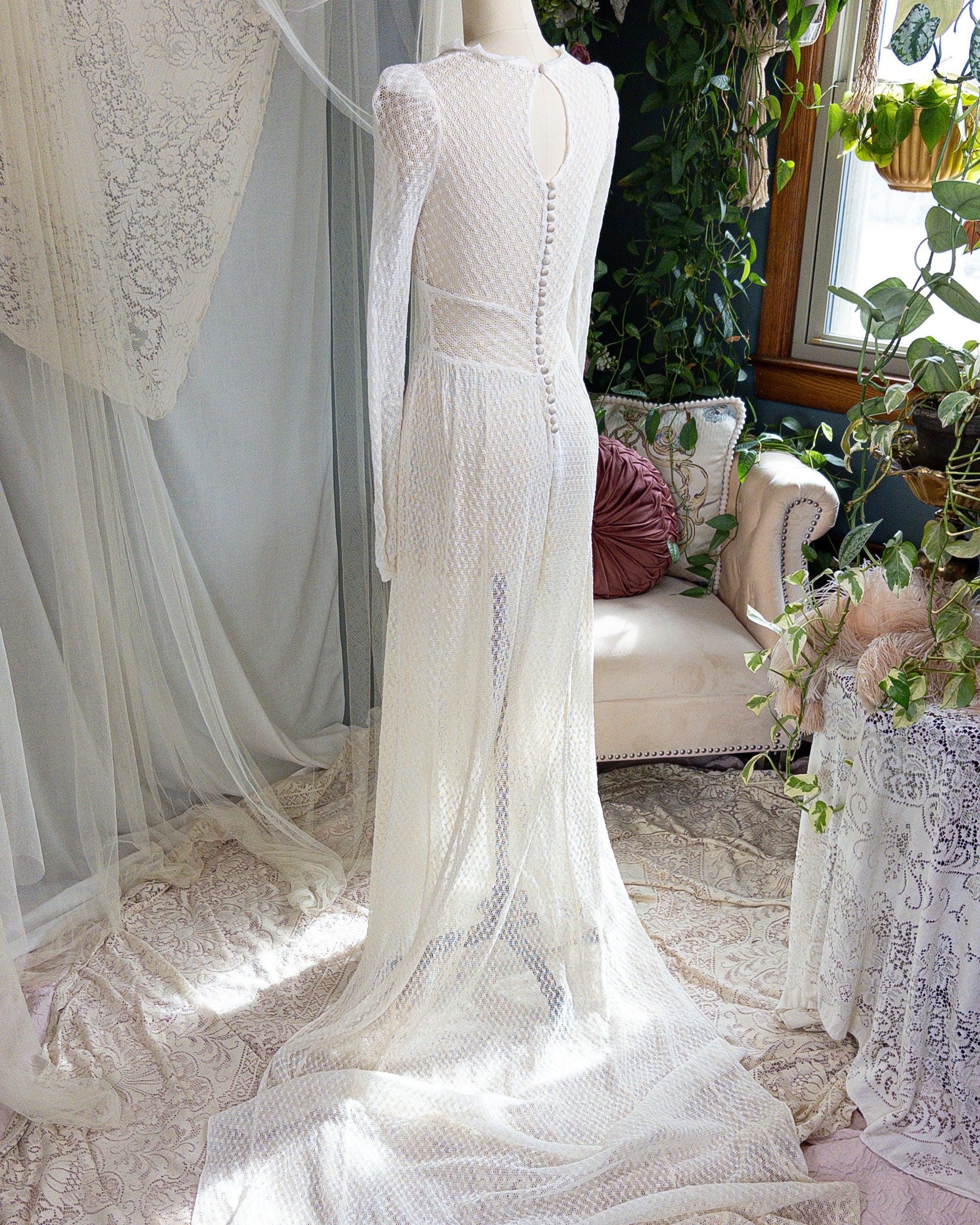 1930's - 1940's Wedding Dress - Long Sleeved Ivory Cotton Crochet with Satin Buttons | XS, Small