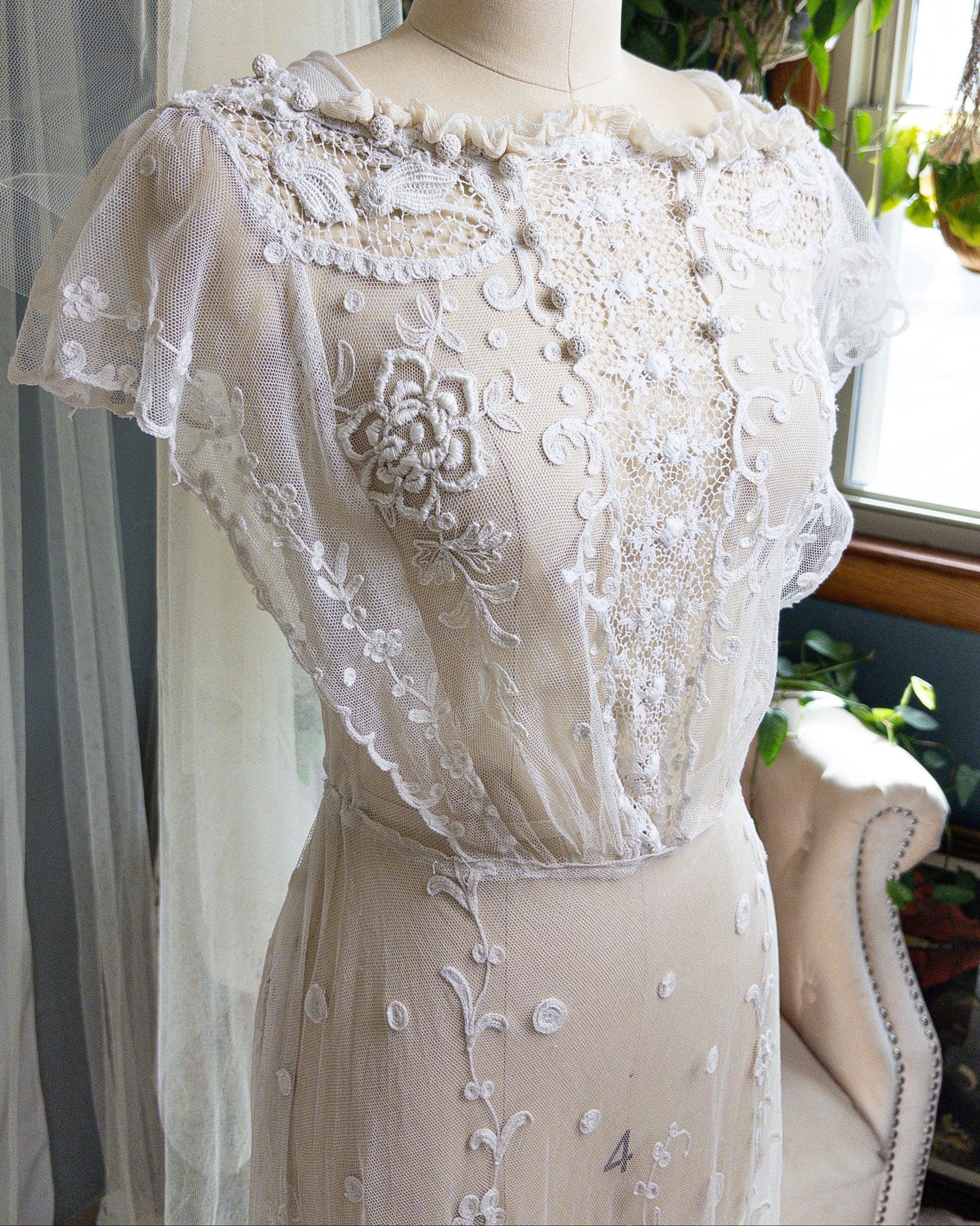 1910s Edwardian Wedding Dress - White Cotton Mixed Lace with Floral Embroidery | Small, Medium