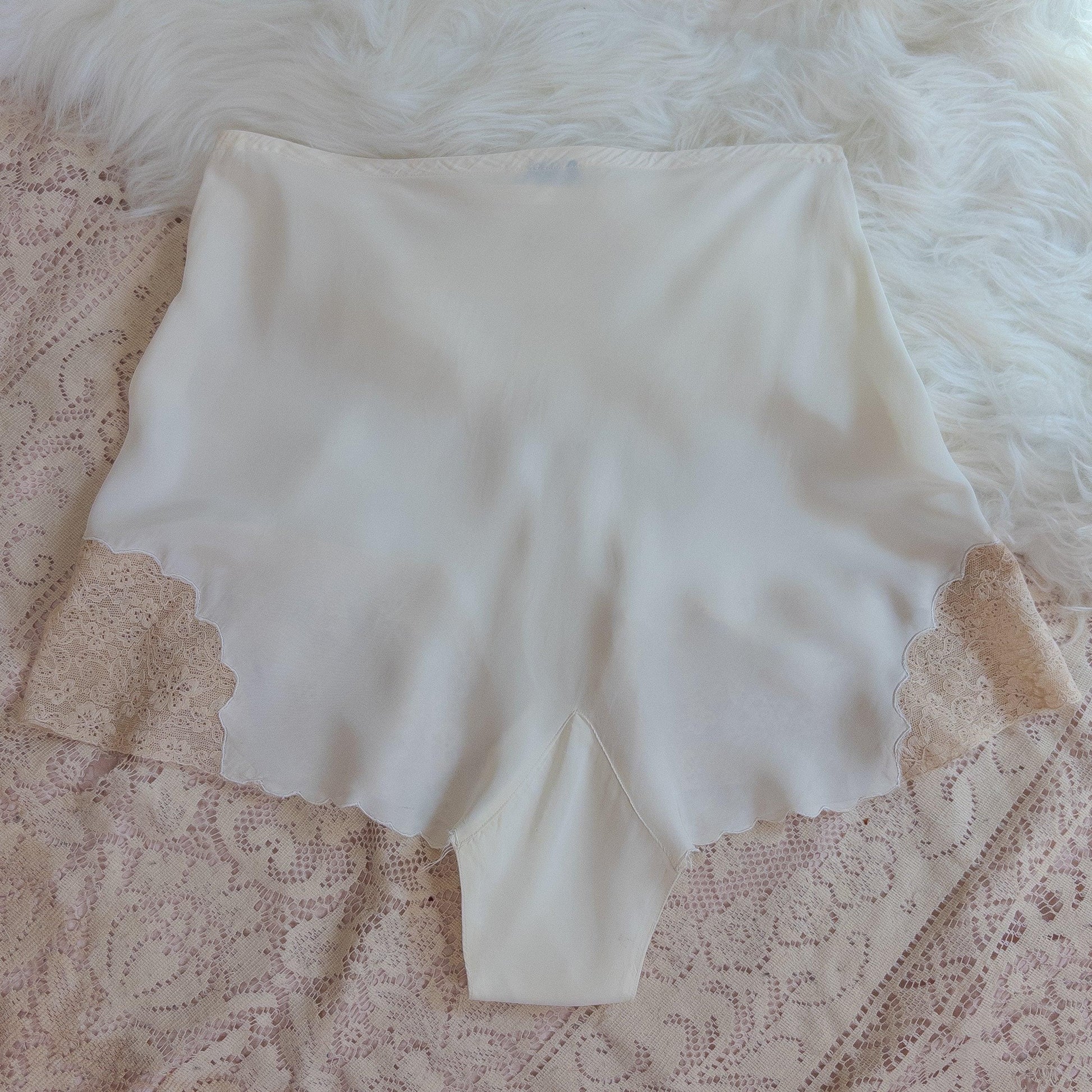 1940's Tap Pants - Bright White Rayon with Ecru Lace | Small