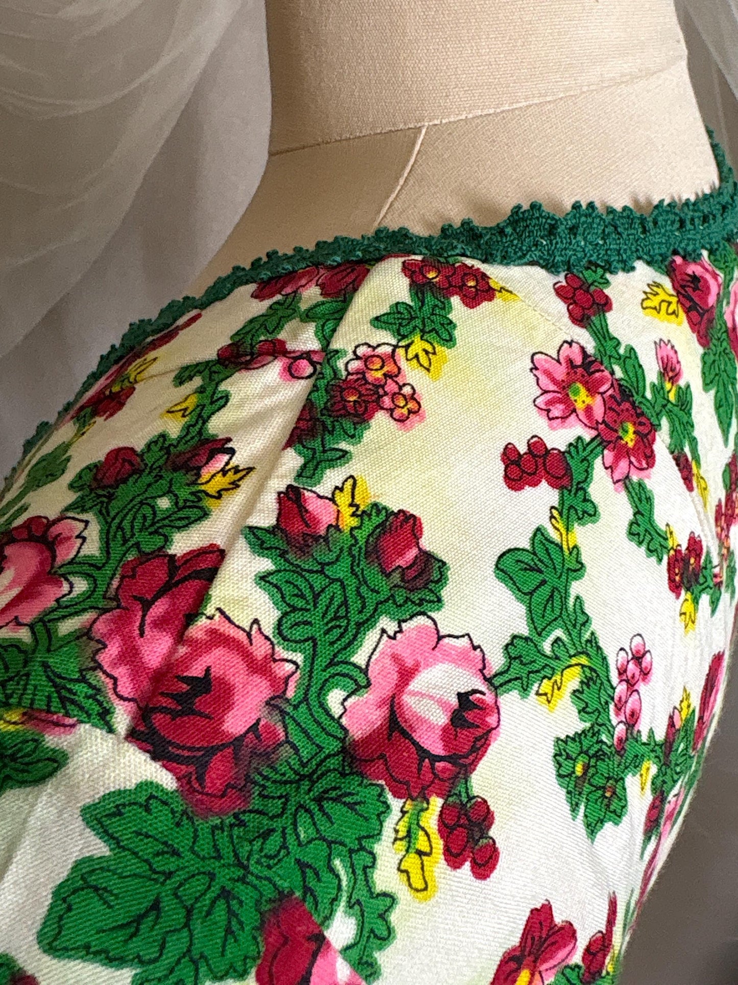 Vintage 1950's Day Dress | Cream Cotton with Floral Folk Print & Brass Button Closure | XS
