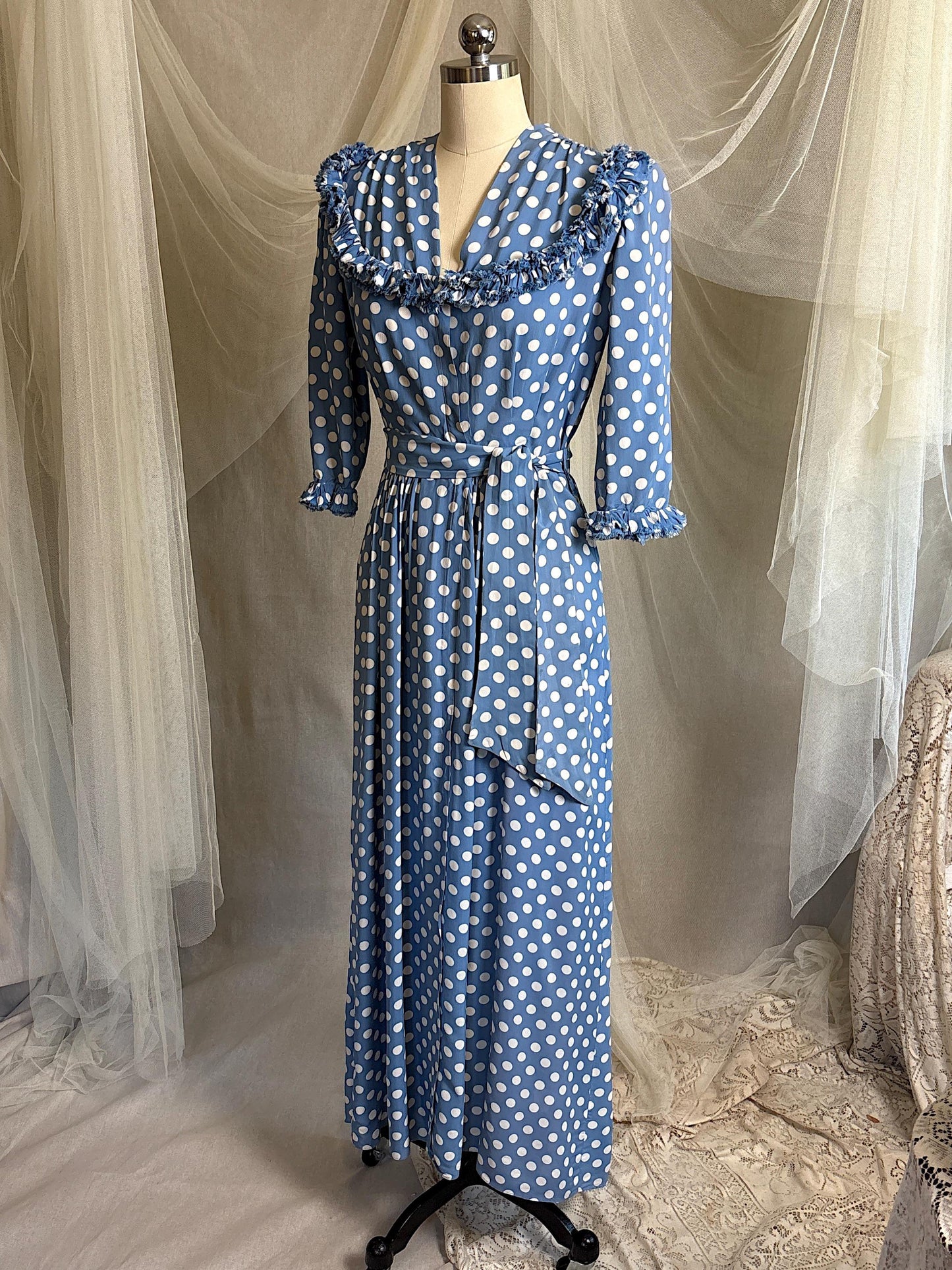 Vintage 1940's Dressing Gown Robe - Cornflower Blue Rayon with White Polka Dots & Ruffled Yoke - by Franklin Simon | S, M