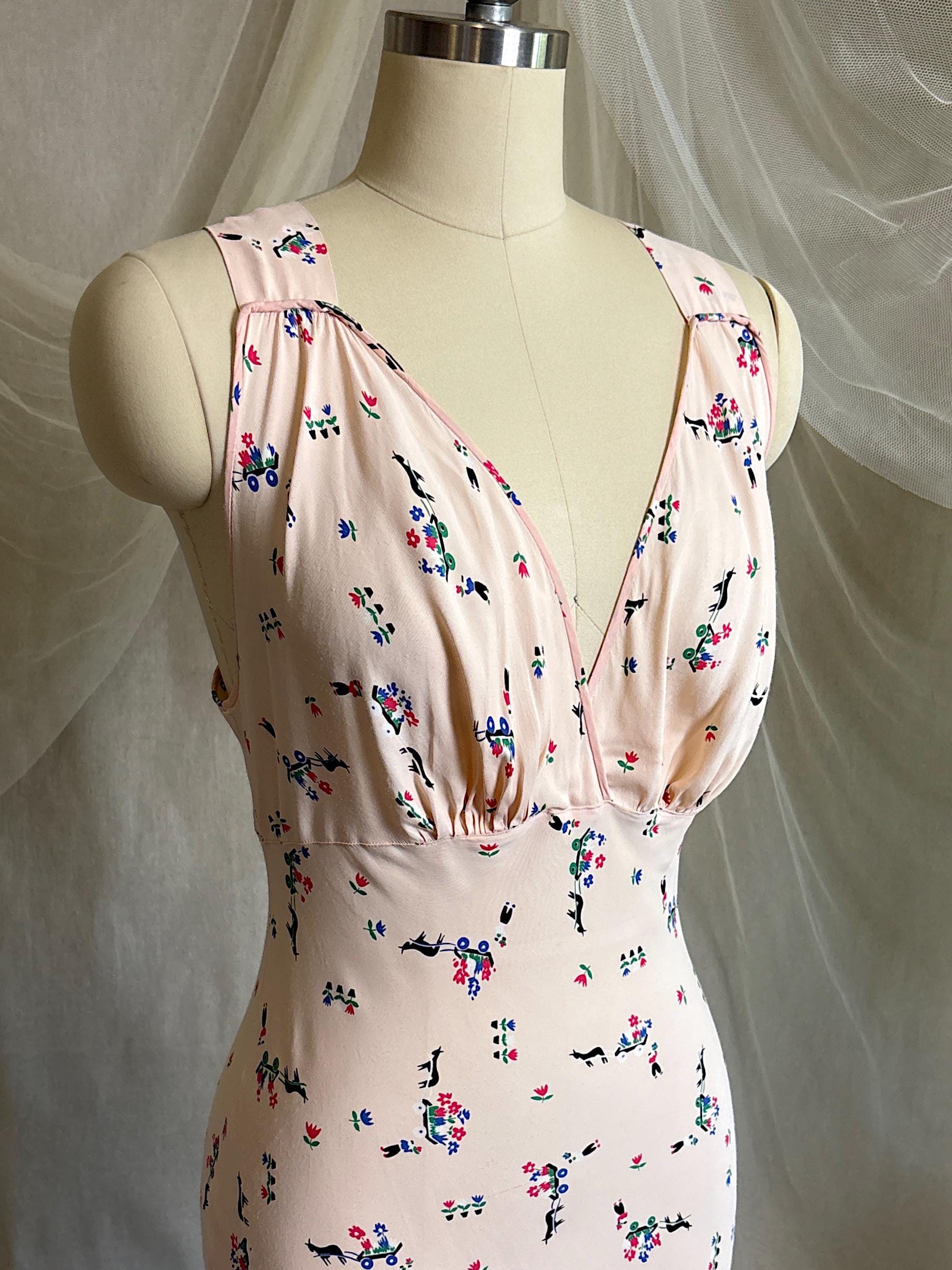 Vintage 1940's Nightgown - Pale Pink Rayon with Scandinavian Folk Floral Print | XXS, XS