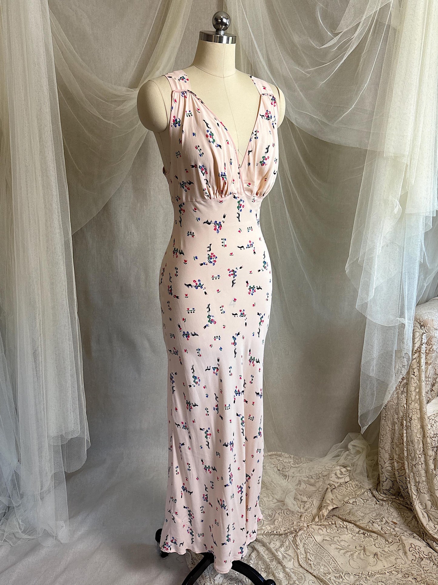 Vintage 1940's Nightgown - Pale Pink Rayon with Scandinavian Folk Floral Print | XXS, XS