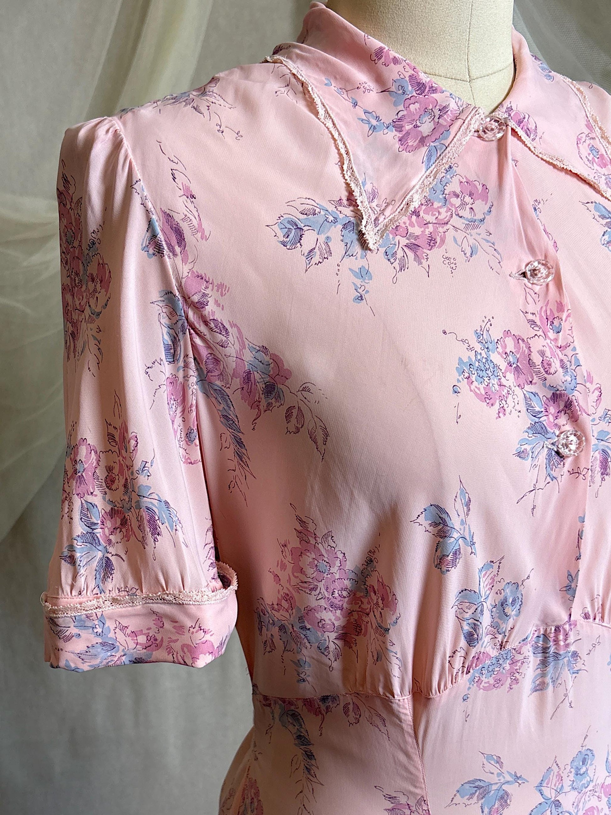 Vintage 1940's Nightgown - Semi Sheer Tea Rose Pink Rayon Chiffon with Floral Print | XS, S