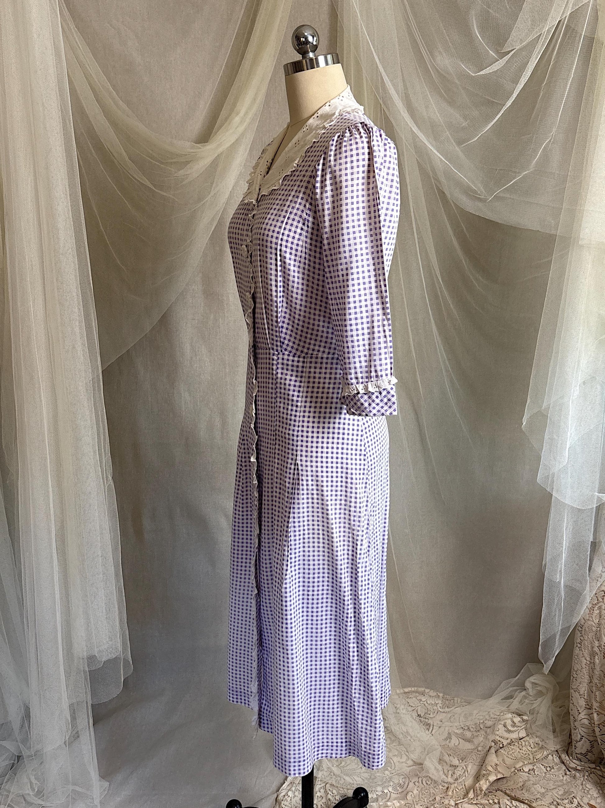 Vintage 1930's - 1940's Day Dress | Lilac Purple & White Gingham Print Cotton with Ruffled Eyelet Lace | M