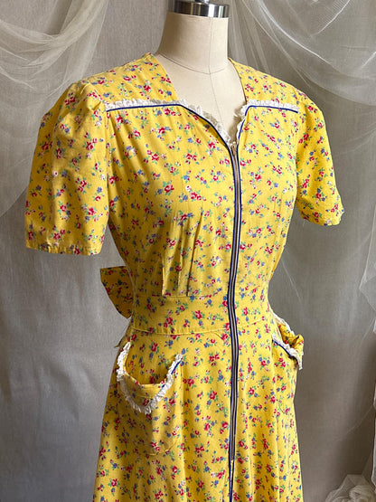 Vintage 1940's Dressing Gown | Sunny Yellow Cotton with Red Ditsy Floral Print | S