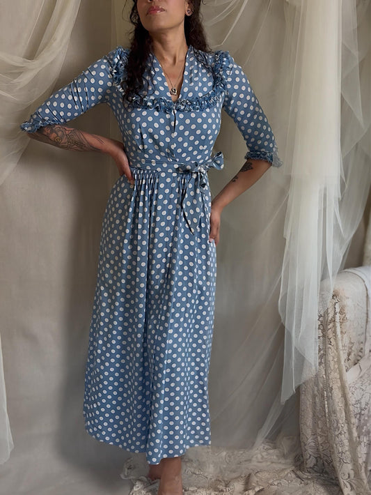 Vintage 1940's Dressing Gown Robe - Cornflower Blue Rayon with White Polka Dots & Ruffled Yoke - by Franklin Simon | S, M
