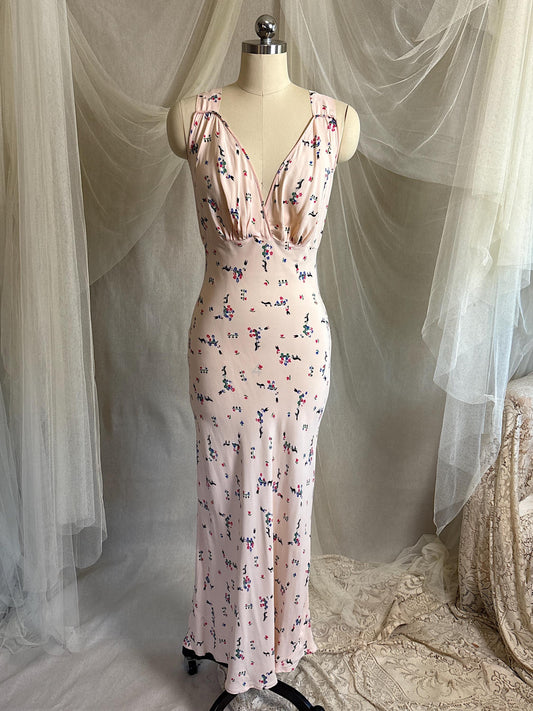 Vintage 1940's Nightgown - Pale Pink Rayon with Scandinavian Folk Floral Print | XXS, XS