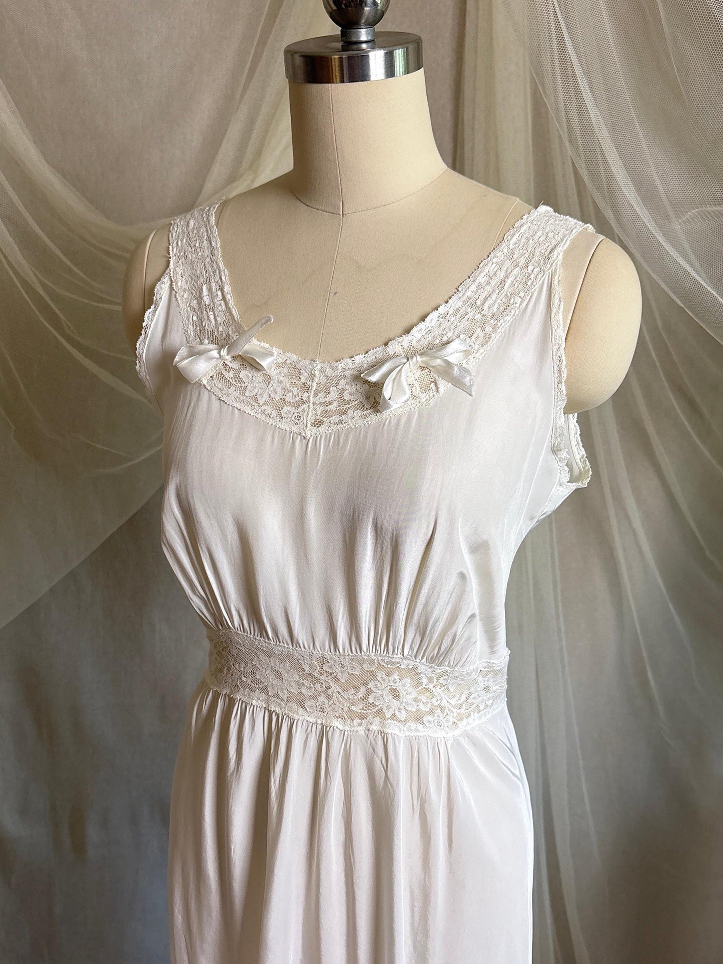 Vintage 1940's Nightgown & Peignoir Set - White Rayon with Cotton Lace by Lady Doretta | XS, S