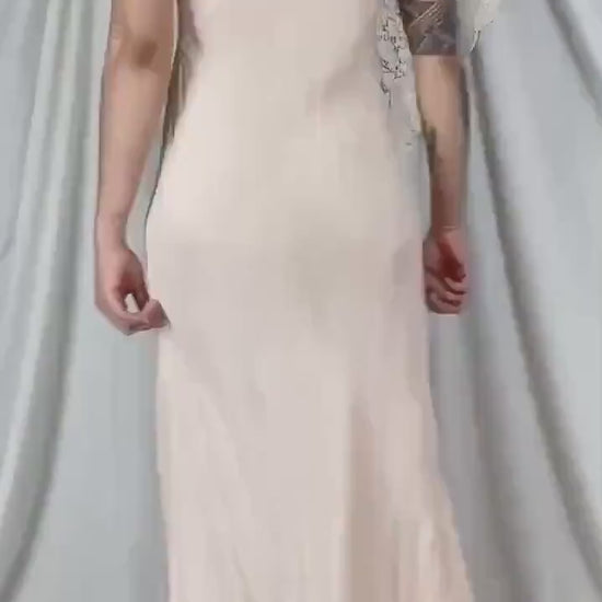 Vintage 1930's Nightgown | Pale Peach Silk with Mauve Lace Collar & Button Detail | Size S, M