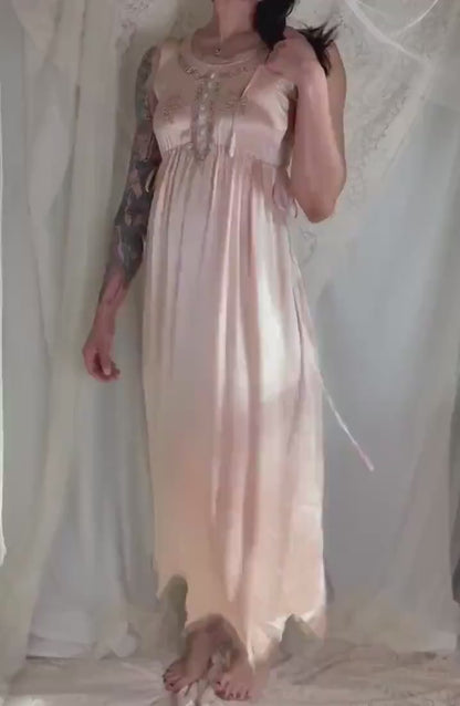 Vintage 1920's Peach Silk Gown with Tulle Scalloped Hem & Silk Ribbon Drawstrings - Never Worn, size XS, S