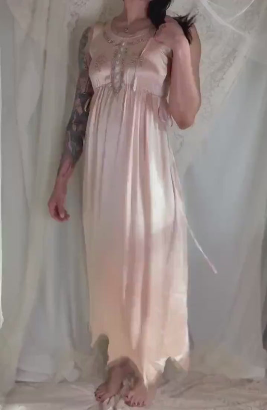 Vintage 1920's Peach Silk Gown with Tulle Scalloped Hem & Silk Ribbon Drawstrings - Never Worn, size XS, S