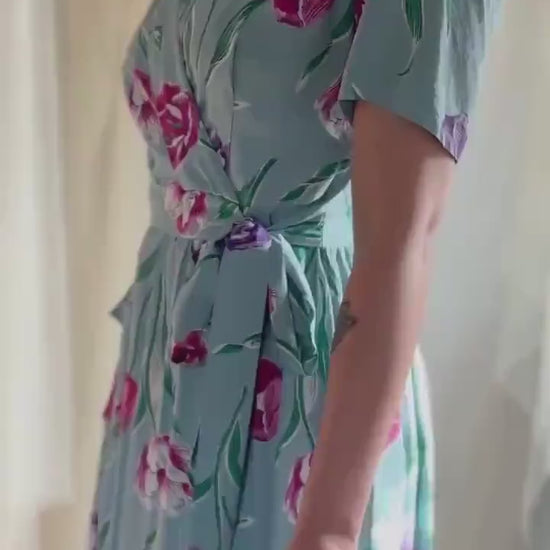 Vintage 1940s Dressing Gown - Sky Blue Rayon with Bold Floral Print by Vali Fashion