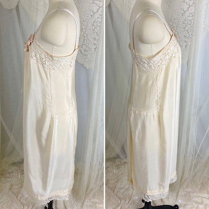 Vintage 1910's - 1920's Chemise - Ivory Silk with Floral Cotton Lace & Pink Silk Ribbon Floral Adornment - Size S, M - Daggers & Dames