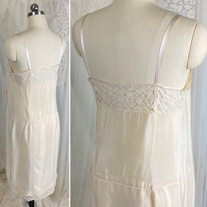 Vintage 1910's - 1920's Chemise - Ivory Silk with Floral Cotton Lace & Pink Silk Ribbon Floral Adornment - Size S, M - Daggers & Dames