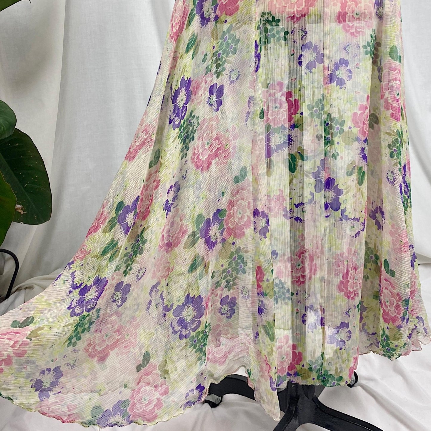 Vintage 1920's - 1930's Dress | Very Sheer Cream Silk Gauze with Bold Floral Print & Gored Skirt | Size XS - Daggers & Dames