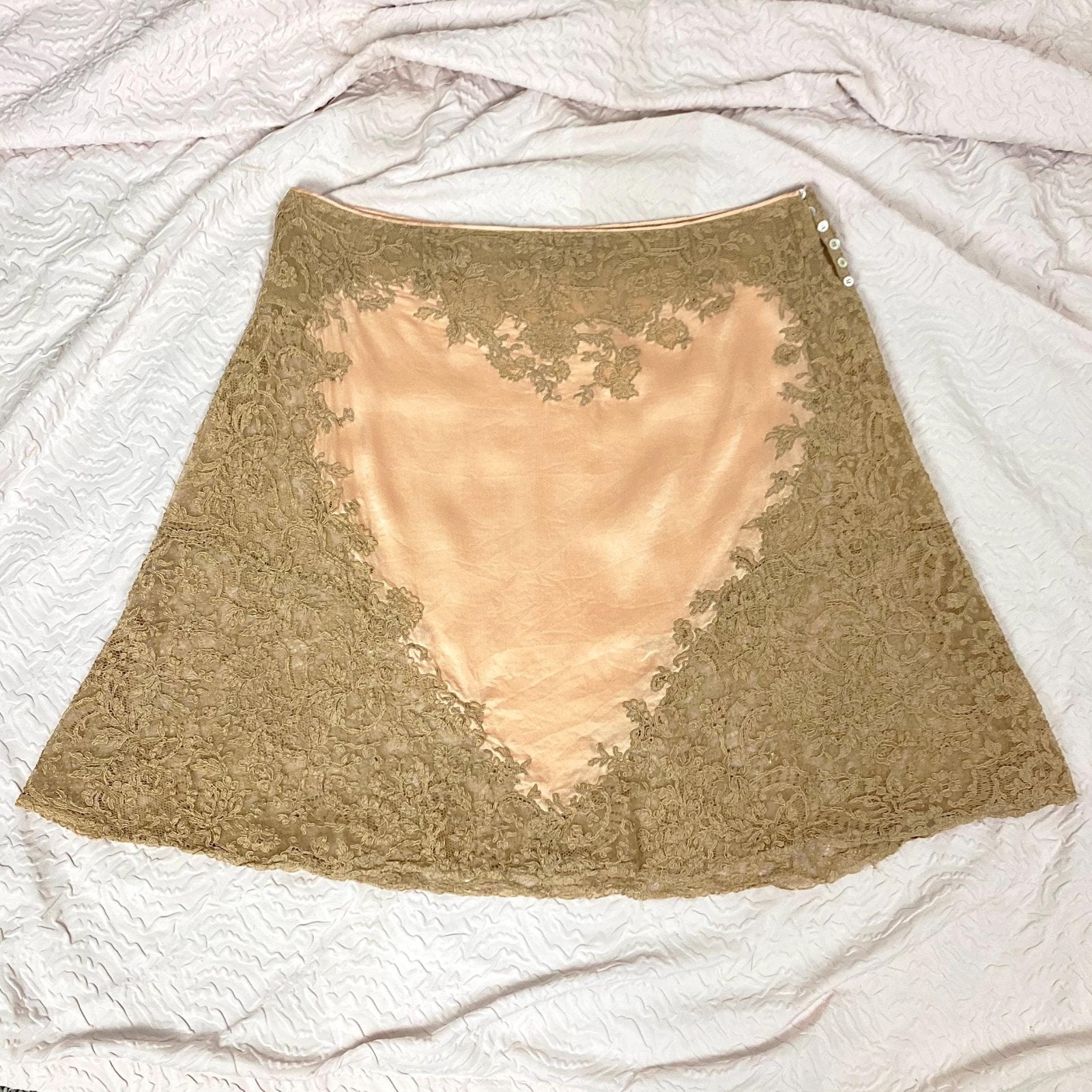 Vintage 1920's - 1930's Half Slip | Rich Blush Pink Heart Pattern Silk with Camel Brown Floral Alencon Lace | Size M, LG - Daggers & Dames