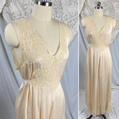 Vintage 1920's - 1930's Jumpsuit Pajamas | Pale Buttercream Silk with Ivory Floral Cotton Lace | Size M - Daggers & Dames