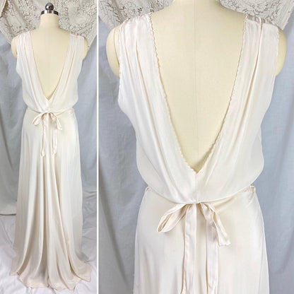 Vintage 1920's - 1930's Nightgown | Bone White Silk with Blouson Bodice & Floral Cutouts | Size S, M - Daggers & Dames