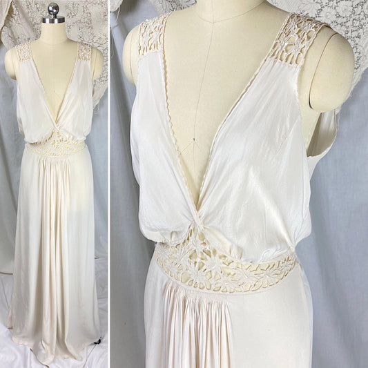 Vintage 1920's - 1930's Nightgown | Bone White Silk with Blouson Bodice & Floral Cutouts | Size S, M - Daggers & Dames