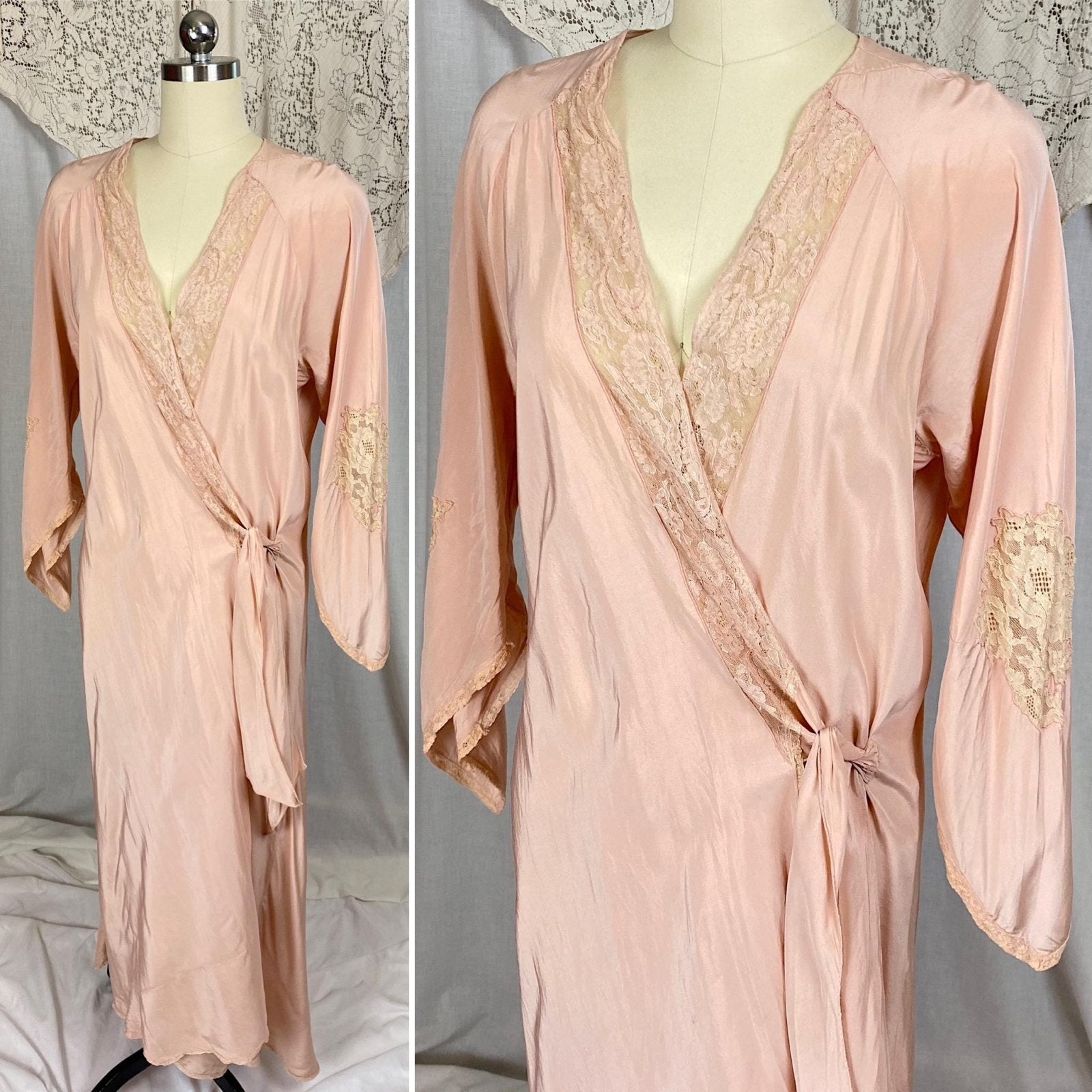 Vintage 1920's - 1930's Robe | Blush Pink Silk with Warm Ivory Lace & Handkerchief Sleeves | Size XS, S, M - Daggers & Dames