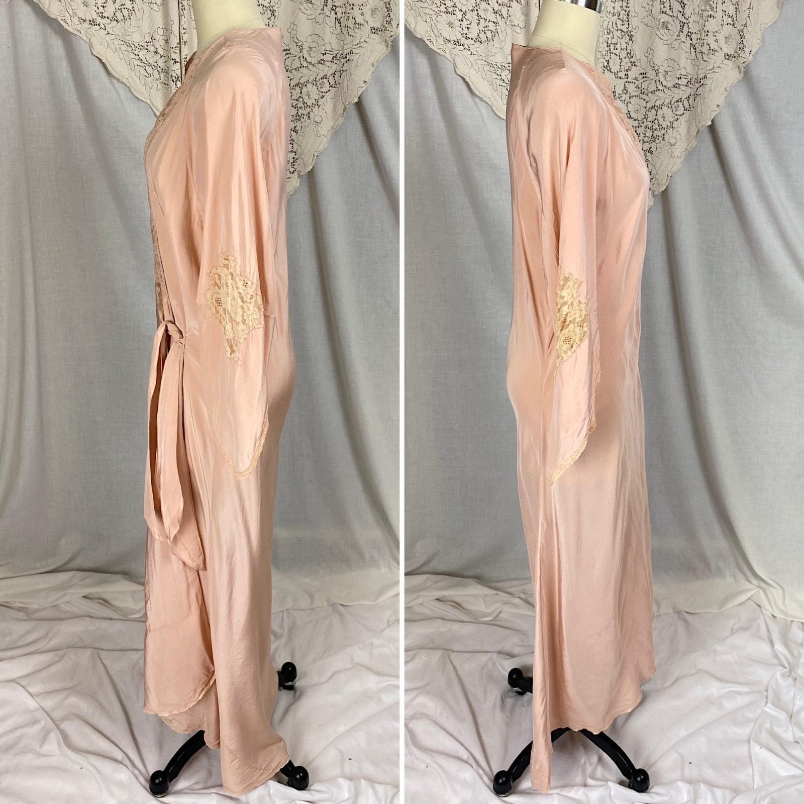 Vintage 1920's - 1930's Robe | Blush Pink Silk with Warm Ivory Lace & Handkerchief Sleeves | Size XS, S, M - Daggers & Dames