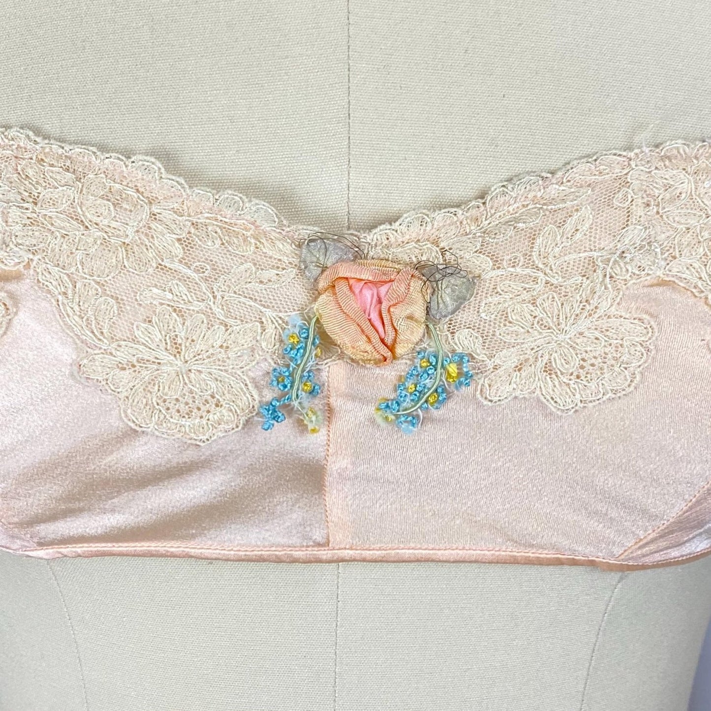 Vintage 1920's - 1930's Tap Pants & Bralette Lingerie Set | Powder Pink Silk with Ivory Alencon Lace | Size S - Daggers & Dames