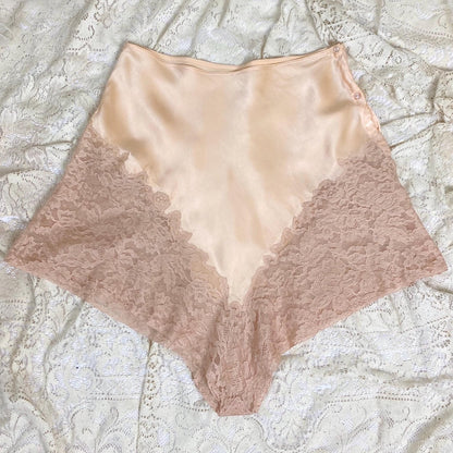 Vintage 1920's - 1930's Tap Pants | Rich Rose Gold Silk Satin with Wide Deep Nude Lace | Size M, LG - Daggers & Dames