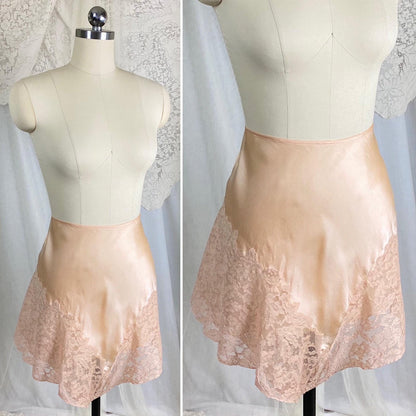 Vintage 1920's - 1930's Tap Pants | Rich Rose Gold Silk Satin with Wide Deep Nude Lace | Size M, LG - Daggers & Dames