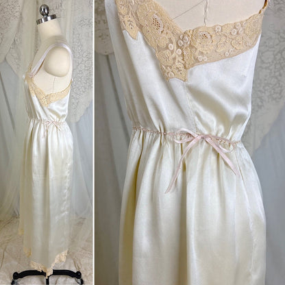 Vintage 1920's Pearl White Silk Nightgown with Grapevine Tambour Lace size XS - Daggers & Dames