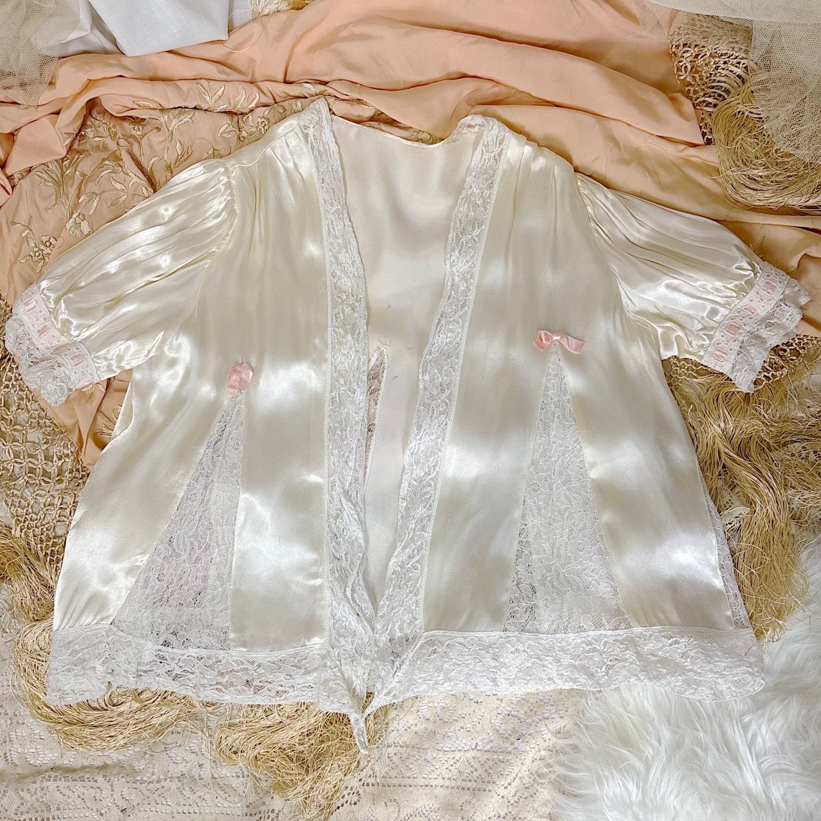 Vintage 1930's - 1940's Pearl White Rayon Satin & Chantilly Lace Nightgown & Bed Jacket Set, size XS - Daggers & Dames
