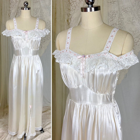 Vintage 1930's - 1940's Pearl White Rayon Satin & Chantilly Lace Nightgown, size XS - Daggers & Dames