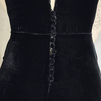 Vintage 1930's Black Velvet Evening Gown with Keyhole Back - Size XS, S - Daggers & Dames
