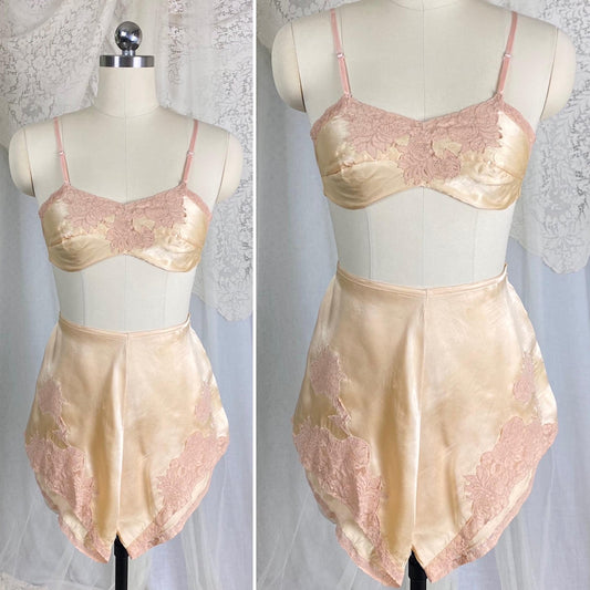 Vintage 1930's Bralette & Tap Pants Set | Rich Golden Champagne Silk with Warm Nude Lace | Size XS, S | By Neiman Marcus - Daggers & Dames