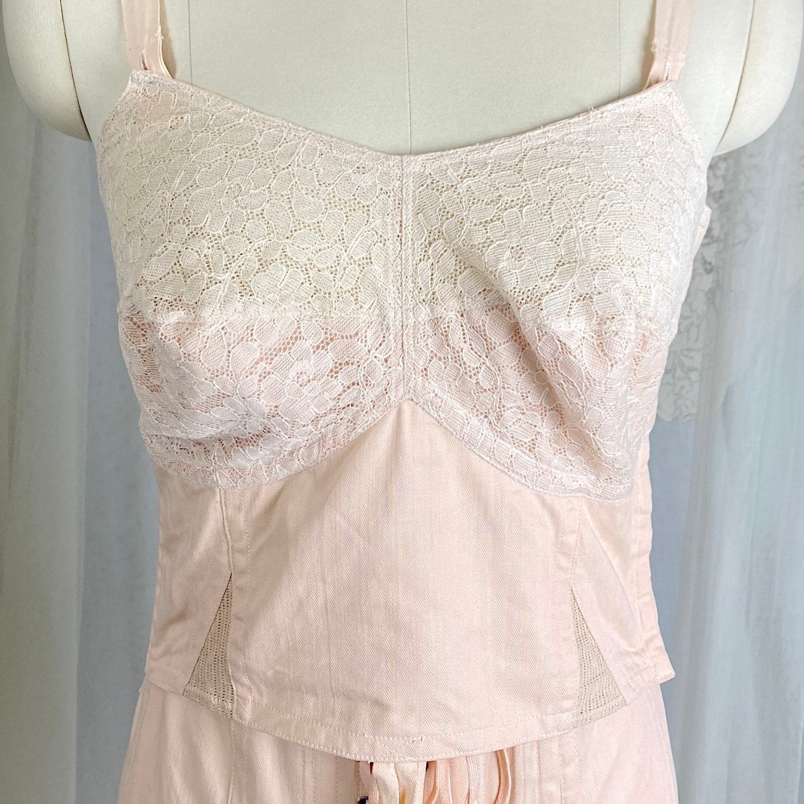 Vintage 1930's Corselette - Pale Peach Chevron Rayon - Cotton blend with Lace & Corset Lacing - Size 36 - 38 B - By Gossard, New with Tags - Daggers & Dames